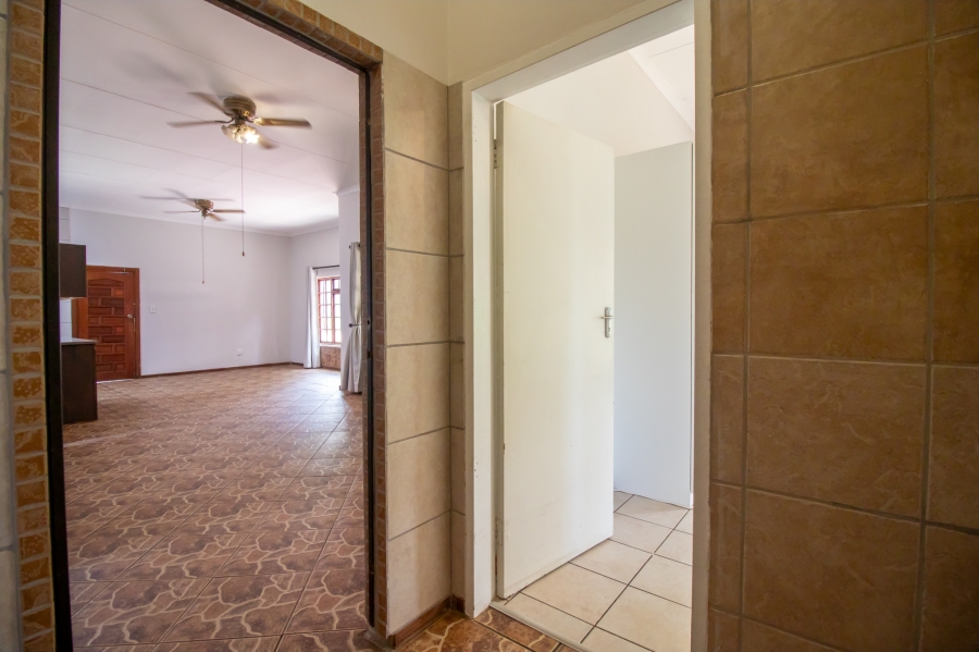 To Let 3 Bedroom Property for Rent in Geelhoutpark North West